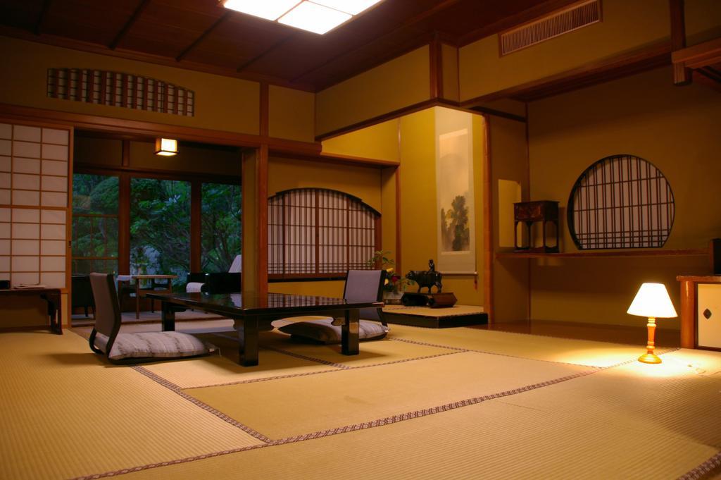 Mukaitaki Hotel Aizuwakamatsu Luaran gambar